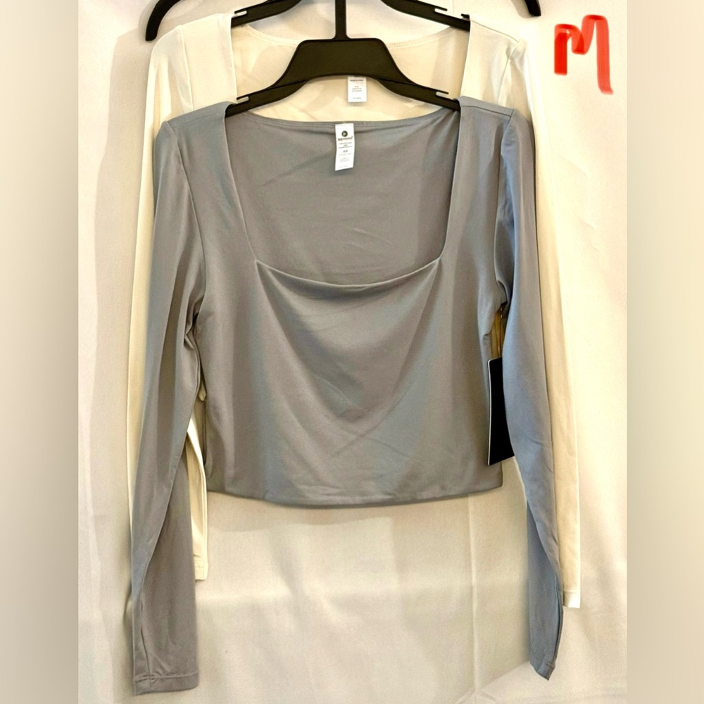 90 Degree By Reflex Gray and Cream Women's Blouse Set
